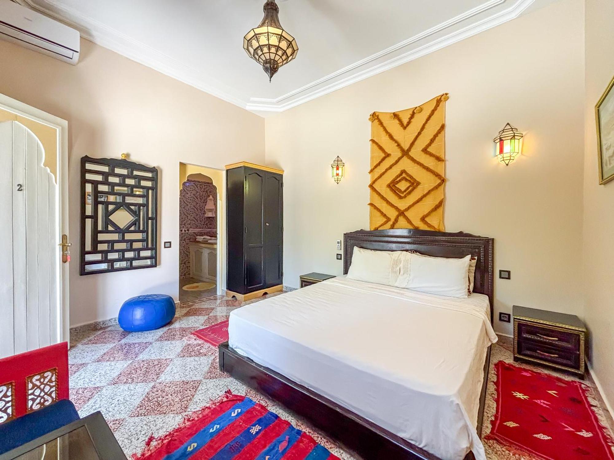 Le Bleu House Bed & Breakfast Sidi Abdallah Ghiat Exterior photo