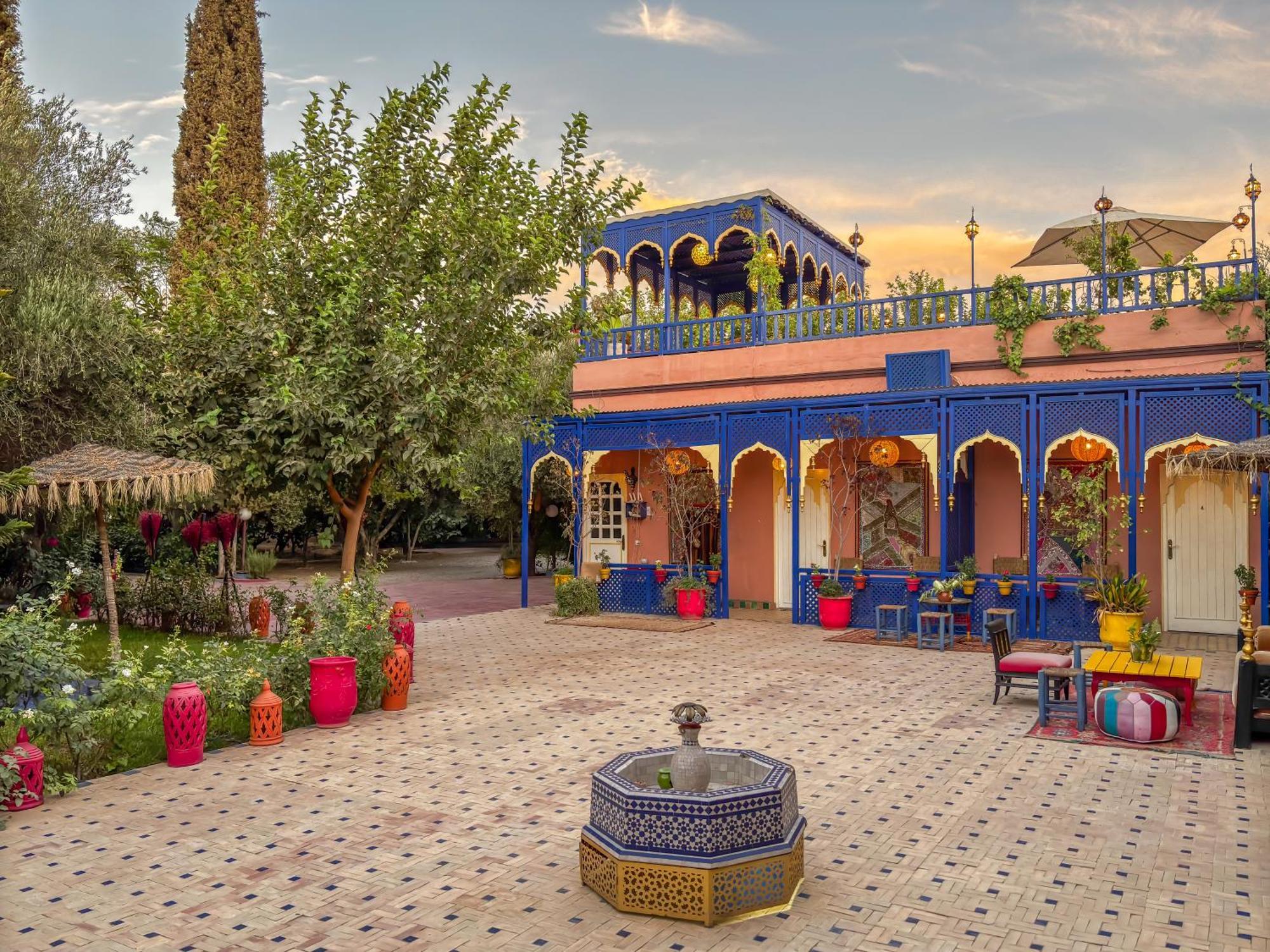 Le Bleu House Bed & Breakfast Sidi Abdallah Ghiat Exterior photo