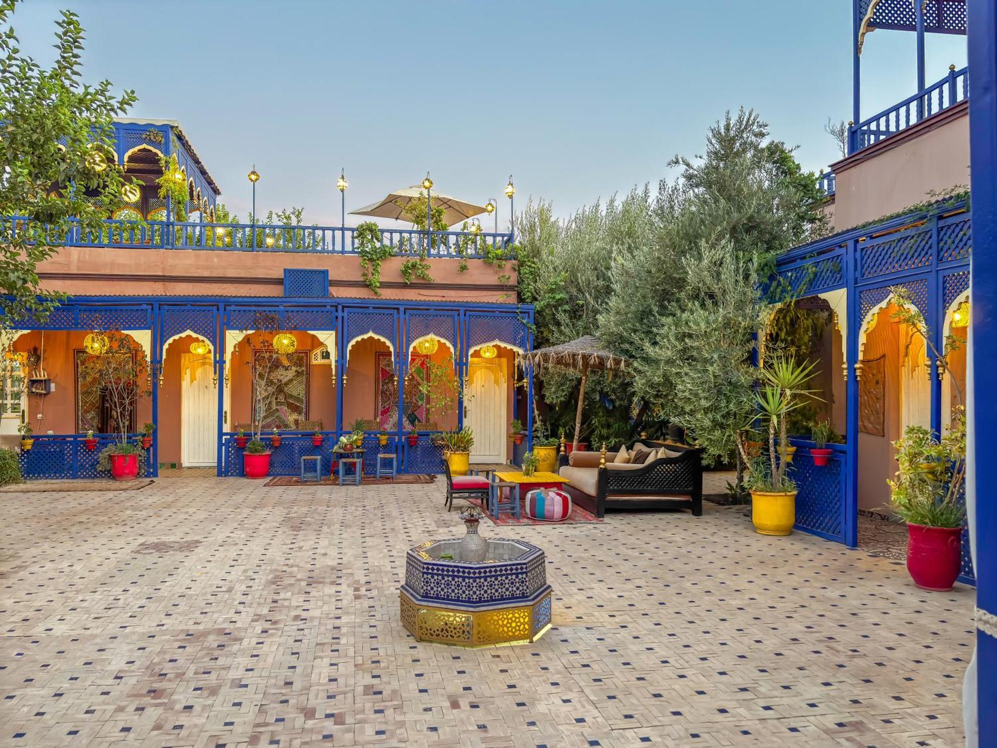 Le Bleu House Bed & Breakfast Sidi Abdallah Ghiat Exterior photo
