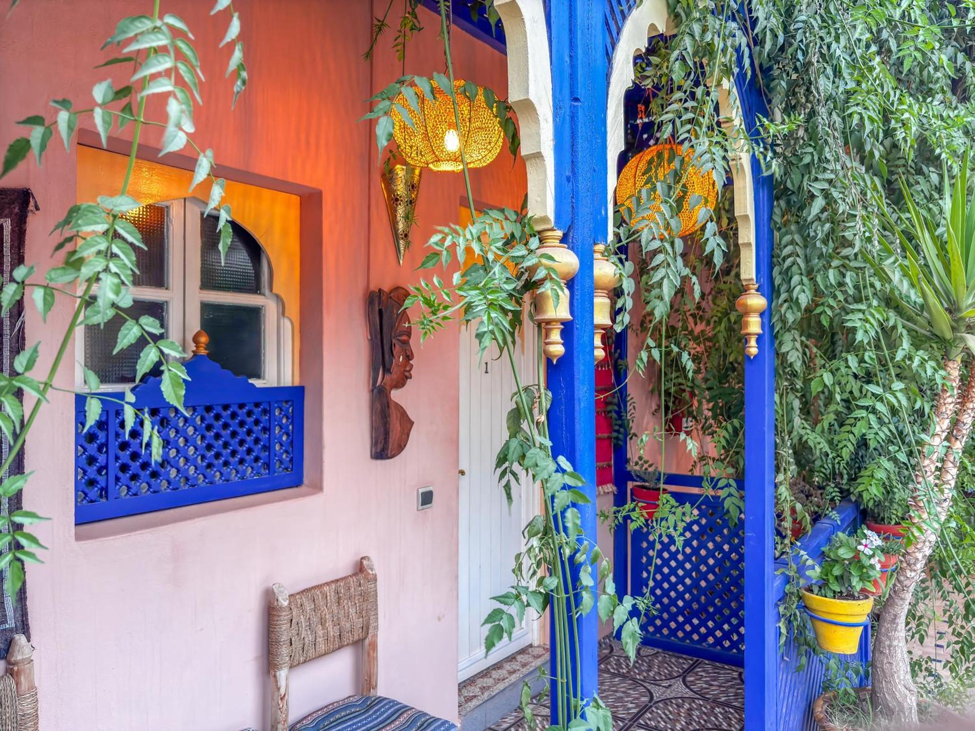 Le Bleu House Bed & Breakfast Sidi Abdallah Ghiat Exterior photo