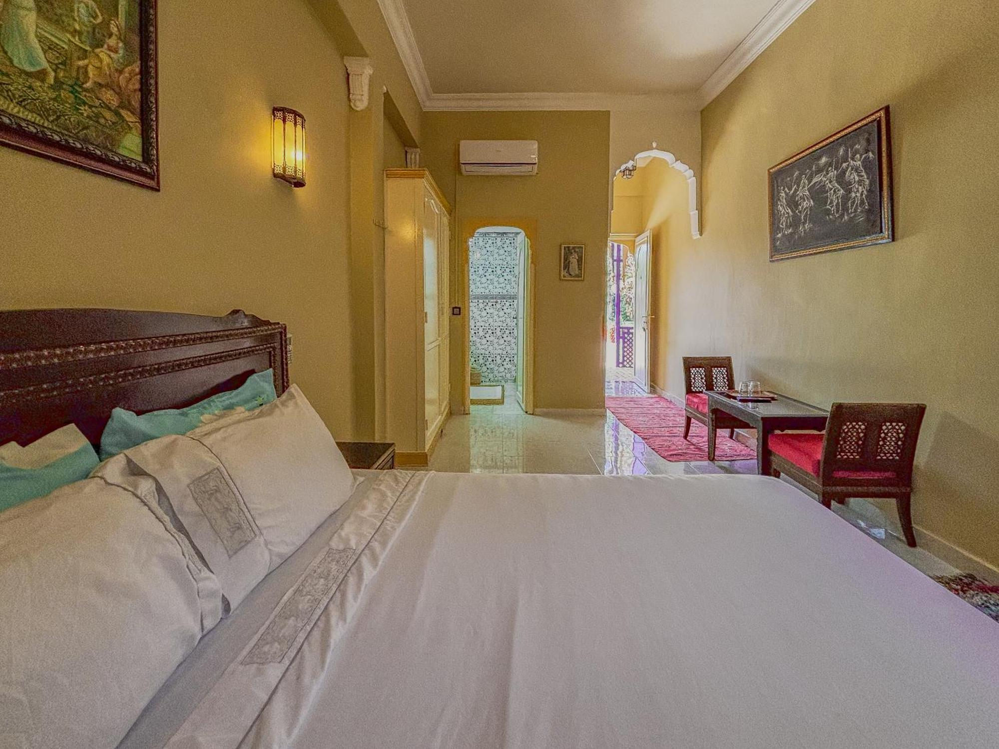 Le Bleu House Bed & Breakfast Sidi Abdallah Ghiat Exterior photo